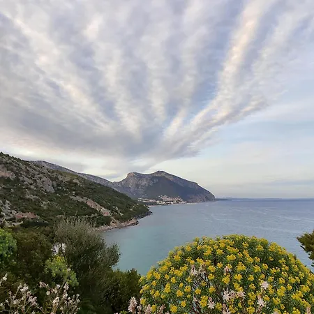 A 50 Mt Dal Mare